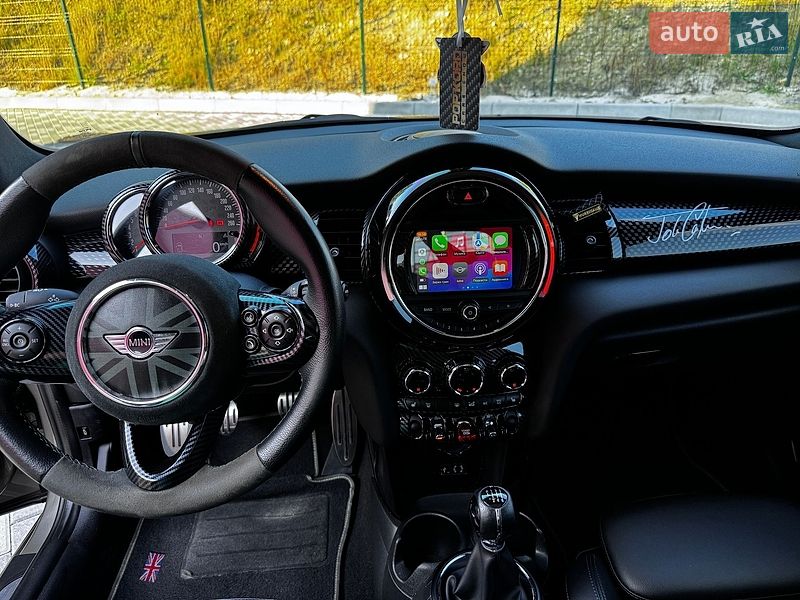 Хэтчбек MINI Hatch 2017 в Львове