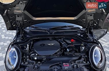 Хэтчбек MINI Hatch 2017 в Львове