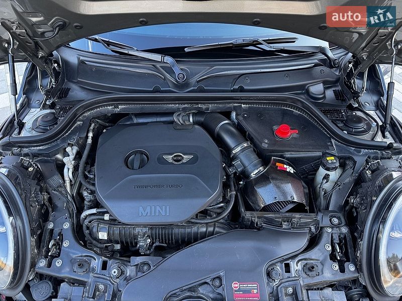 Хэтчбек MINI Hatch 2017 в Львове
