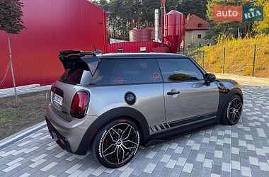 Хэтчбек MINI Hatch 2017 в Львове