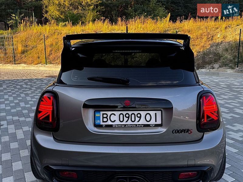 Хэтчбек MINI Hatch 2017 в Львове