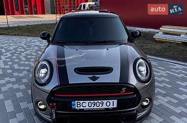 Хэтчбек MINI Hatch 2017 в Львове