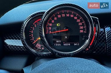 Хэтчбек MINI Hatch 2017 в Львове