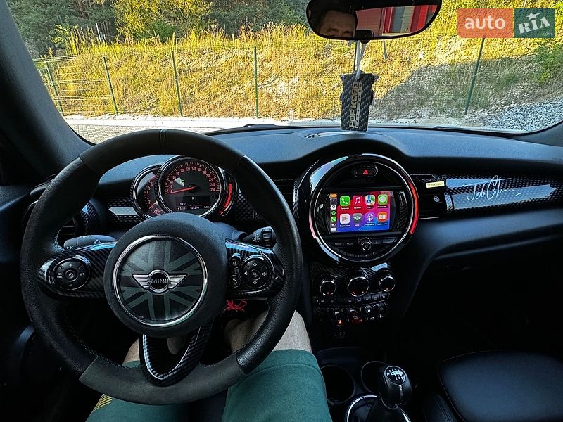Хэтчбек MINI Hatch 2017 в Львове
