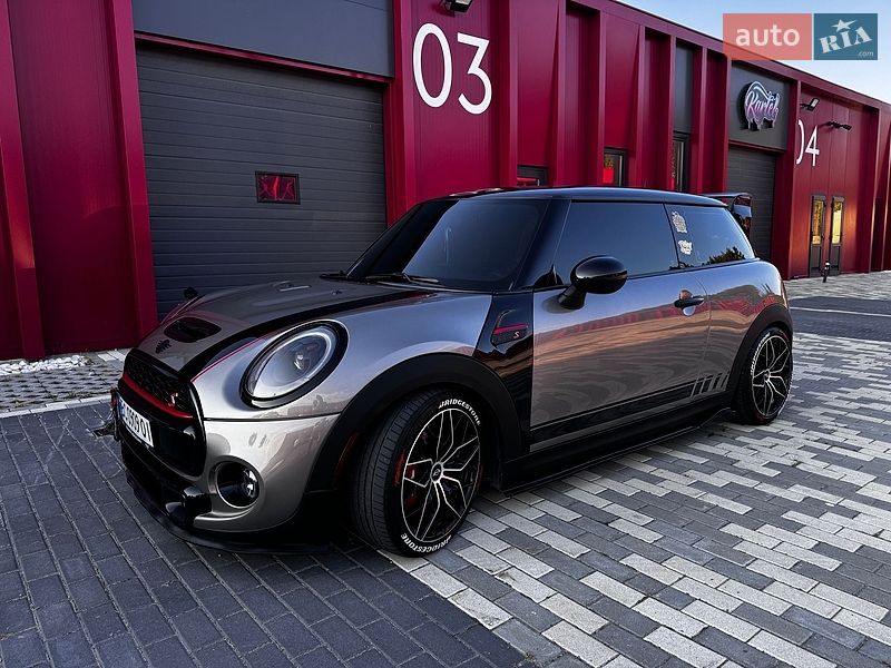 Хэтчбек MINI Hatch 2017 в Львове
