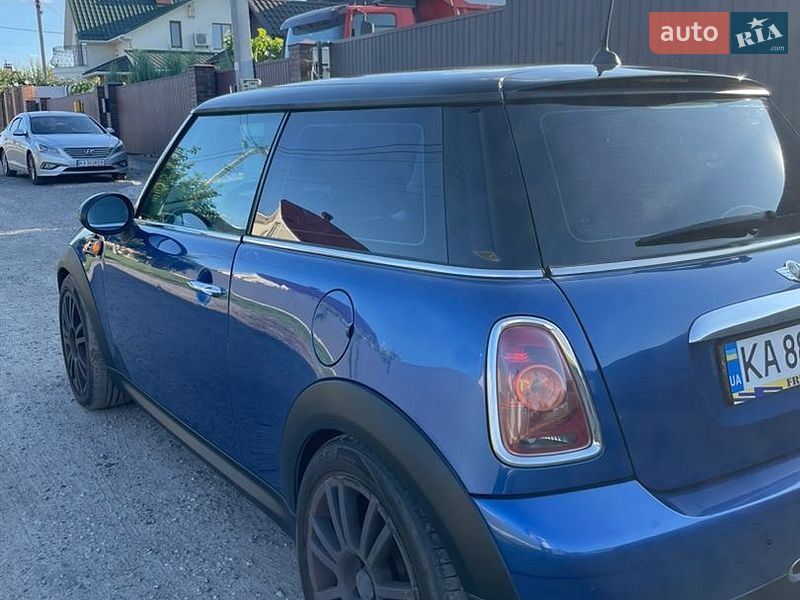 Хэтчбек MINI Hatch 2007 в Киеве