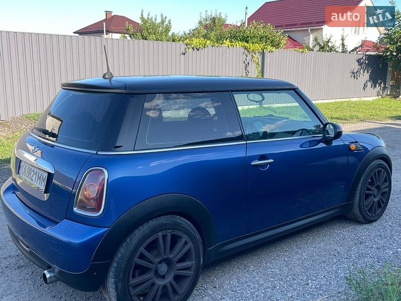 Хэтчбек MINI Hatch 2007 в Киеве