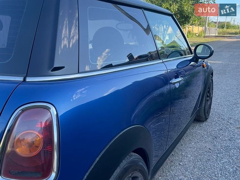 Хэтчбек MINI Hatch 2007 в Киеве