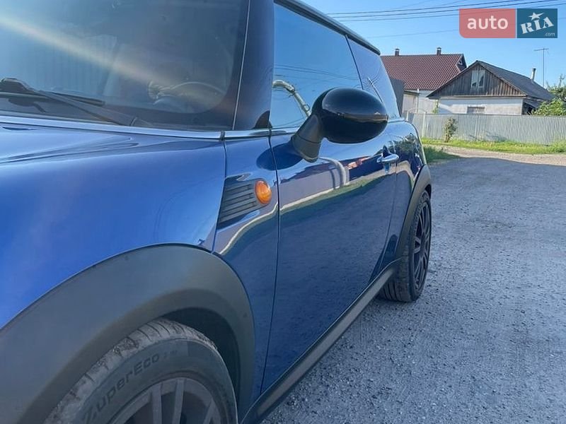 Хэтчбек MINI Hatch 2007 в Киеве