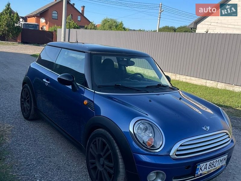 Хэтчбек MINI Hatch 2007 в Киеве