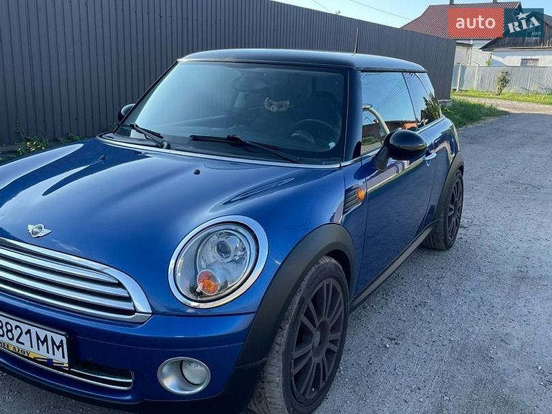Хэтчбек MINI Hatch 2007 в Киеве