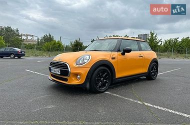 Хэтчбек MINI Hatch 2015 в Киеве