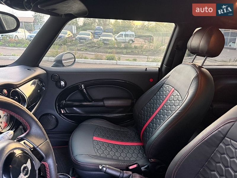 Хетчбек MINI Hatch 2003 в Кривому Розі фото 28 Хетчбек MINI Hatch 2003 в Кривому Розі