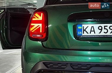 Хэтчбек MINI Hatch 2021 в Киеве
