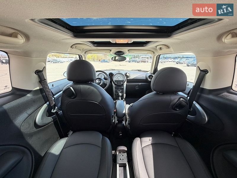 Хэтчбек MINI Paceman 2013 в Киеве фото 16 Хэтчбек MINI Paceman 2013 в Киеве