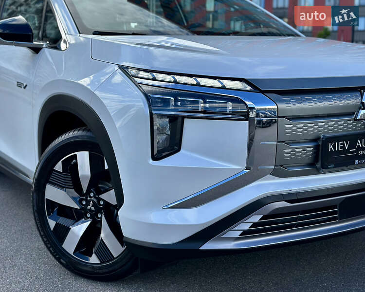 Внедорожник / Кроссовер Mitsubishi Airtrek 2022 в Киеве