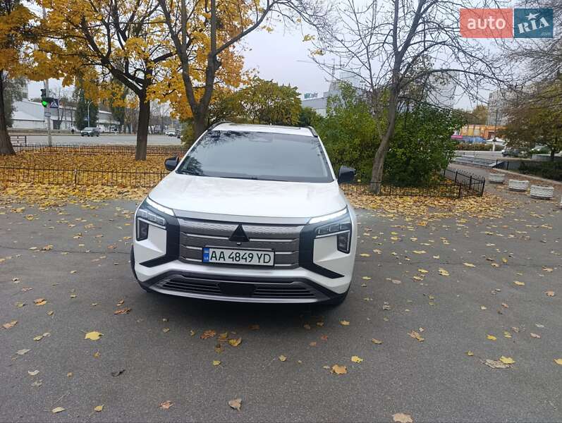 Позашляховик / Кросовер Mitsubishi Airtrek 2022 в Києві фото 12 Позашляховик / Кросовер Mitsubishi Airtrek 2022 в Києві