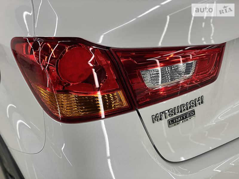 Позашляховик / Кросовер Mitsubishi ASX 2017 в Дніпрі