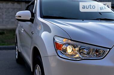 Позашляховик / Кросовер Mitsubishi ASX 2010 в 