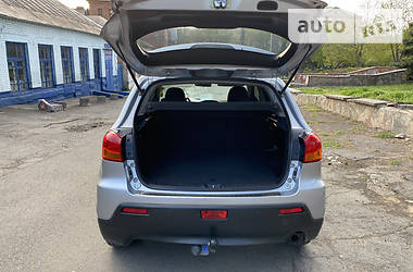 Мінівен Mitsubishi ASX 2011 в 