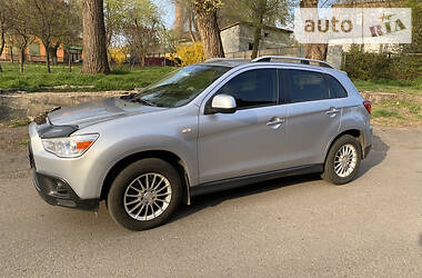 Мінівен Mitsubishi ASX 2011 в 