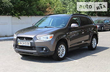 Позашляховик / Кросовер Mitsubishi ASX 2010 в 