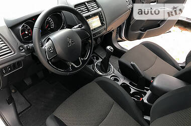 Позашляховик / Кросовер Mitsubishi ASX 2017 в 