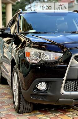 Внедорожник / Кроссовер Mitsubishi ASX 2013 в 