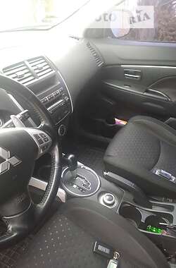 Внедорожник / Кроссовер Mitsubishi ASX 2010 в 
