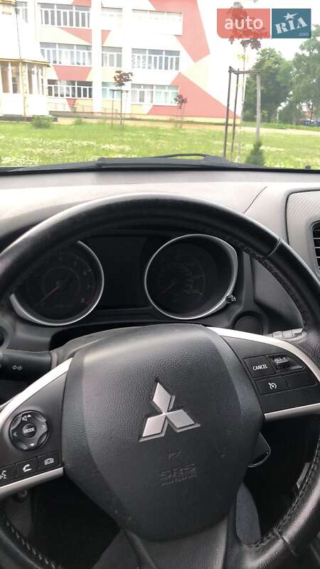 Внедорожник / Кроссовер Mitsubishi ASX 2015 в Львове