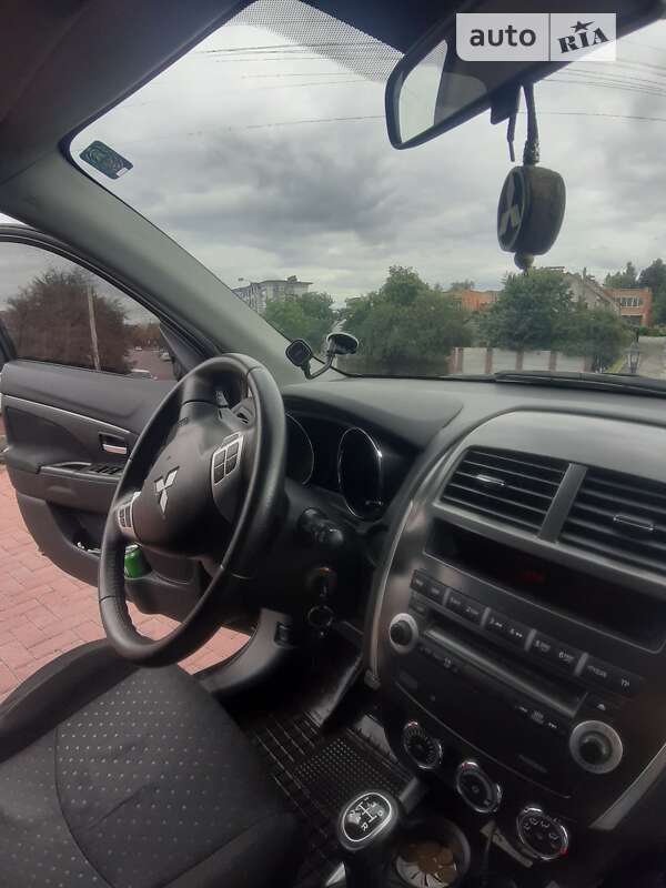 Внедорожник / Кроссовер Mitsubishi ASX 2012 в Ровно