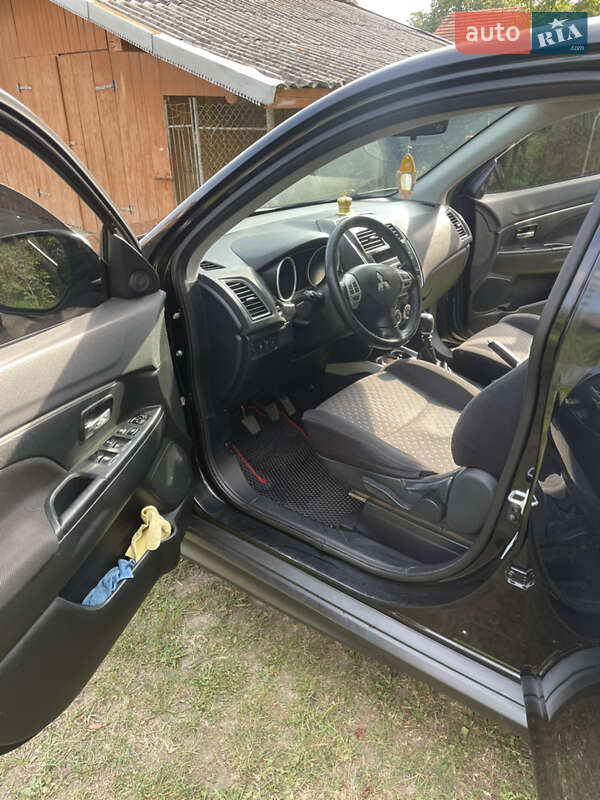 Внедорожник / Кроссовер Mitsubishi ASX 2010 в Косове