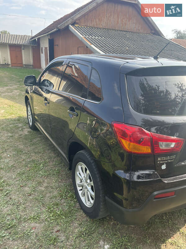 Внедорожник / Кроссовер Mitsubishi ASX 2010 в Косове