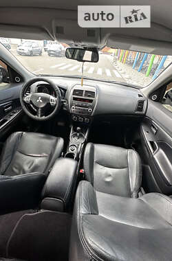 Позашляховик / Кросовер Mitsubishi ASX 2012 в 