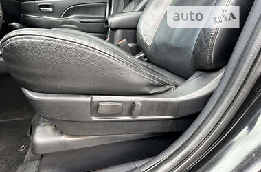 Позашляховик / Кросовер Mitsubishi ASX 2012 в 