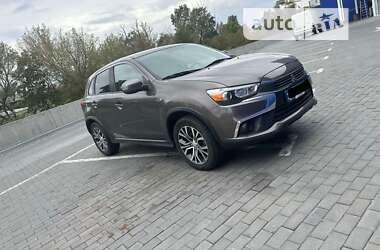Позашляховик / Кросовер Mitsubishi ASX 2016 в Києві