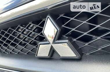 Позашляховик / Кросовер Mitsubishi ASX 2011 в 
