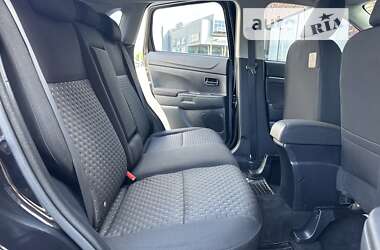 Позашляховик / Кросовер Mitsubishi ASX 2011 в 