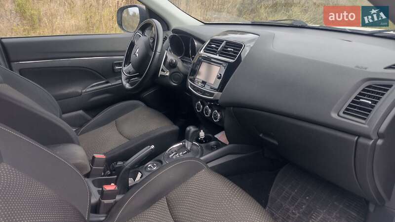 Внедорожник / Кроссовер Mitsubishi ASX 2015 в Ивано-Франковске фото 19 Внедорожник / Кроссовер Mitsubishi ASX 2015 в Ивано-Франковске