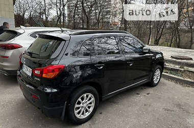 Позашляховик / Кросовер Mitsubishi ASX 2012 в Києві