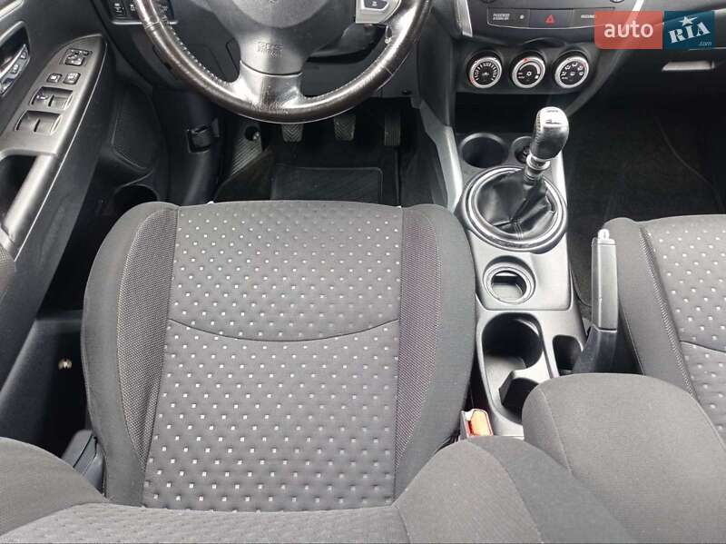 Внедорожник / Кроссовер Mitsubishi ASX 2011 в Днепре