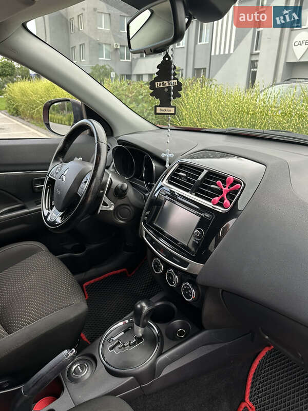 Позашляховик / Кросовер Mitsubishi ASX 2015 в Львові фото 13 Позашляховик / Кросовер Mitsubishi ASX 2015 в Львові