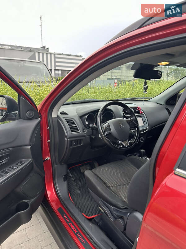 Позашляховик / Кросовер Mitsubishi ASX 2015 в Львові фото 19 Позашляховик / Кросовер Mitsubishi ASX 2015 в Львові