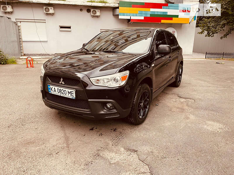 Позашляховик / Кросовер Mitsubishi ASX 2010 в Києві