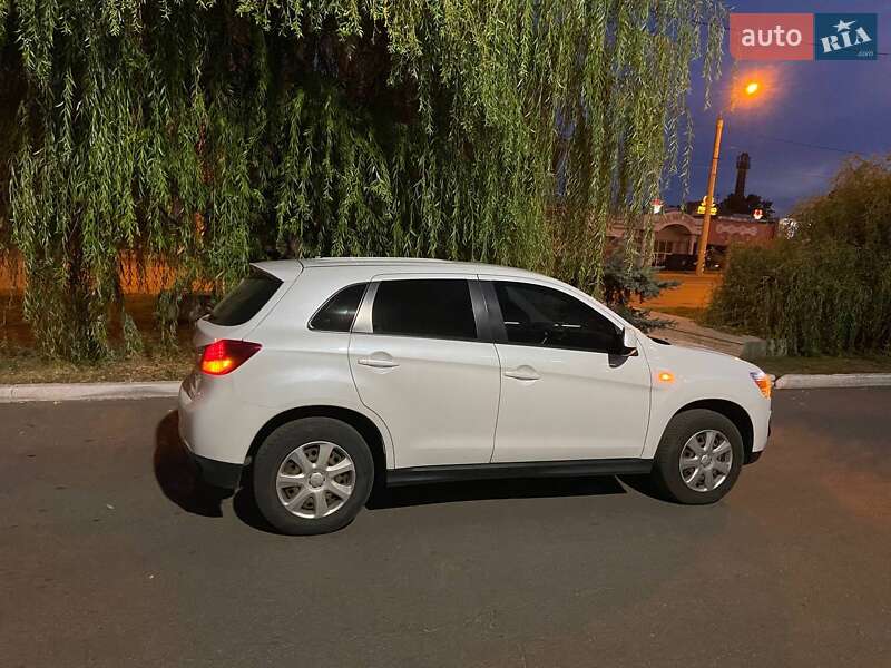 Внедорожник / Кроссовер Mitsubishi ASX 2014 в Киеве