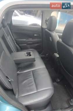 Внедорожник / Кроссовер Mitsubishi ASX 2010 в 