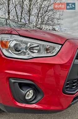 Внедорожник / Кроссовер Mitsubishi ASX 2013 в 