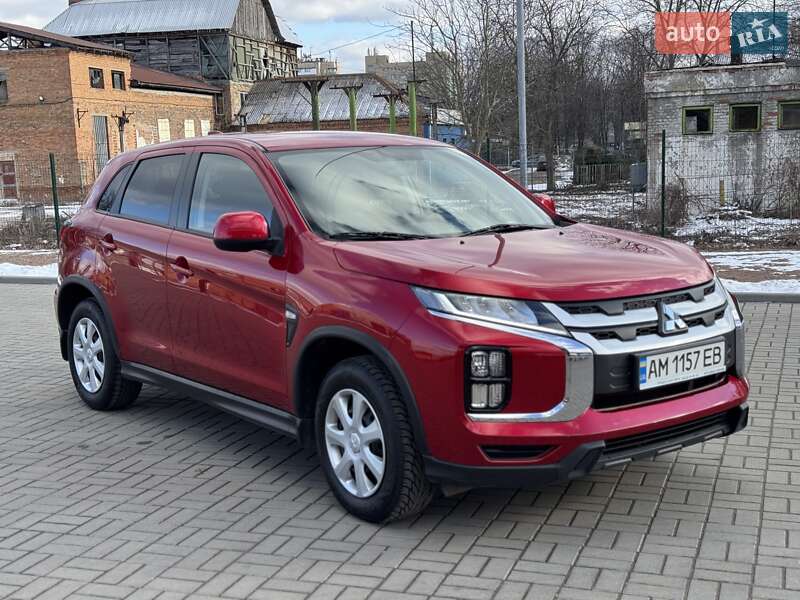 Внедорожник / Кроссовер Mitsubishi ASX 2019 в Житомире