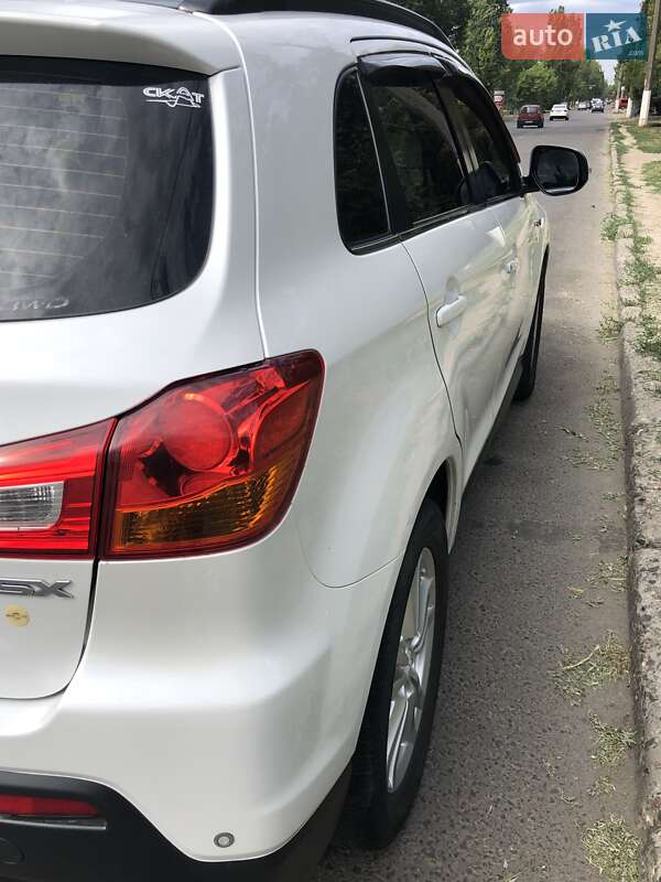 Позашляховик / Кросовер Mitsubishi ASX 2010 в Одесі