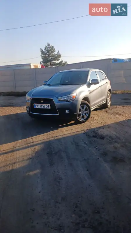 Внедорожник / Кроссовер Mitsubishi ASX 2010 в 